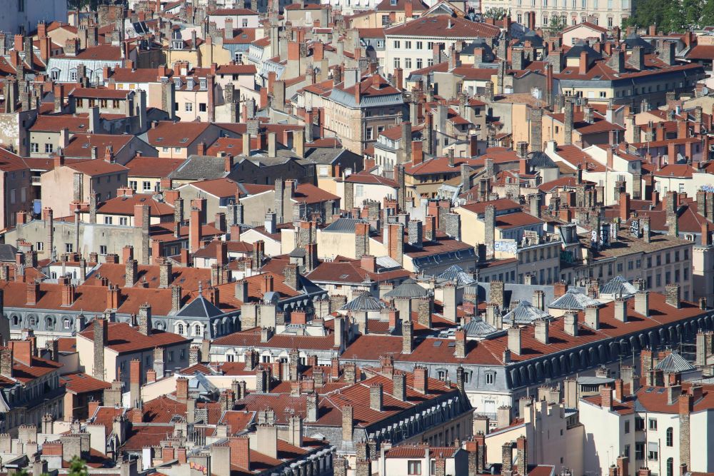 Maison trop chaude en été : le problème du phénomène d'ilôt de chaleur urbaine à Lyon